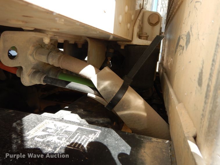 image for item DJ8130 2005 Peterbilt 378  semi truck