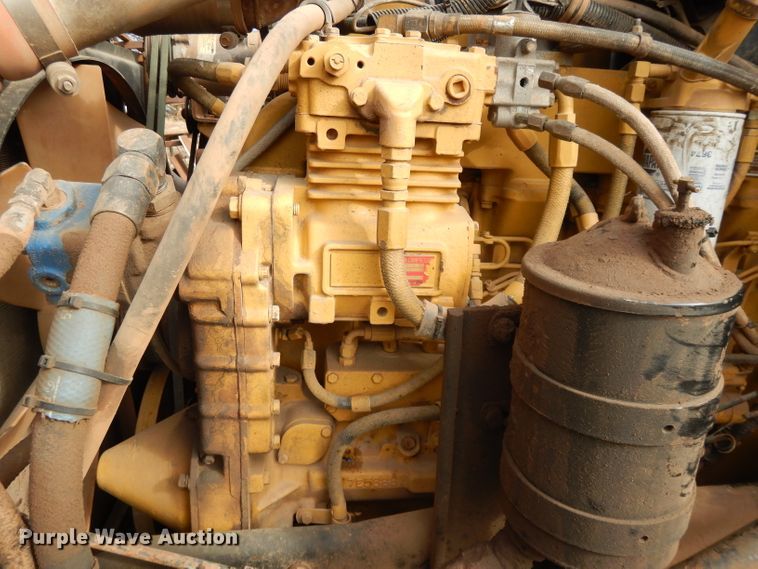 image for item DL2624 Caterpillar 3406 six cylinder diesel engine