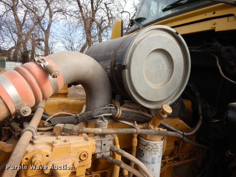 image for item DL2624 Caterpillar 3406 six cylinder diesel engine