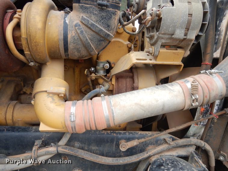 image for item DL2624 Caterpillar 3406 six cylinder diesel engine