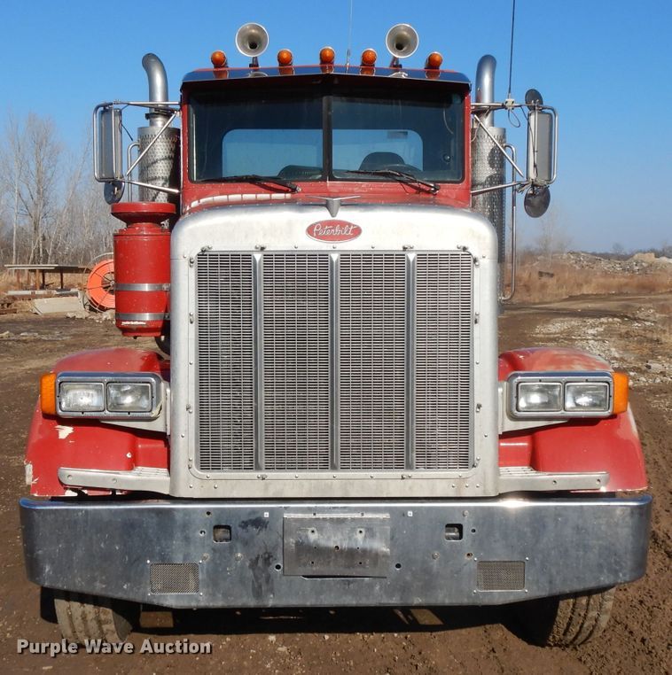 image for item DL2630 2000 Peterbilt 378  semi truck