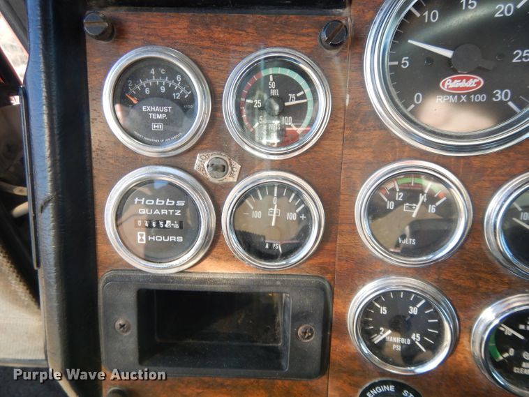 image for item DL2630 2000 Peterbilt 378  semi truck