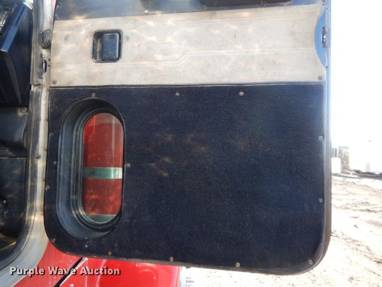 image for item DL2630 2000 Peterbilt 378  semi truck