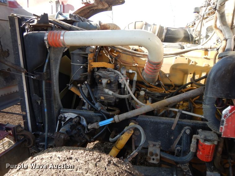 image for item DL2630 2000 Peterbilt 378  semi truck