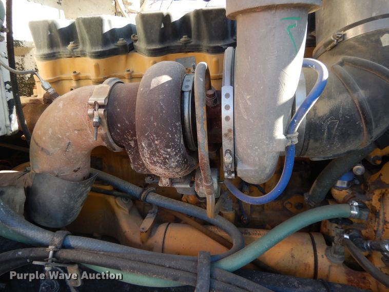 image for item DL2630 2000 Peterbilt 378  semi truck