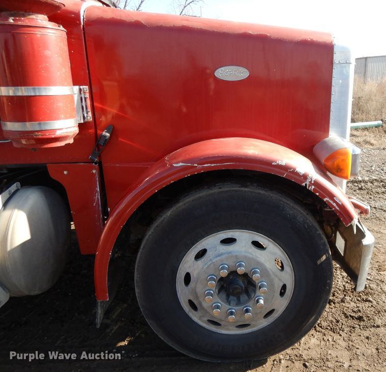 image for item DL2630 2000 Peterbilt 378  semi truck