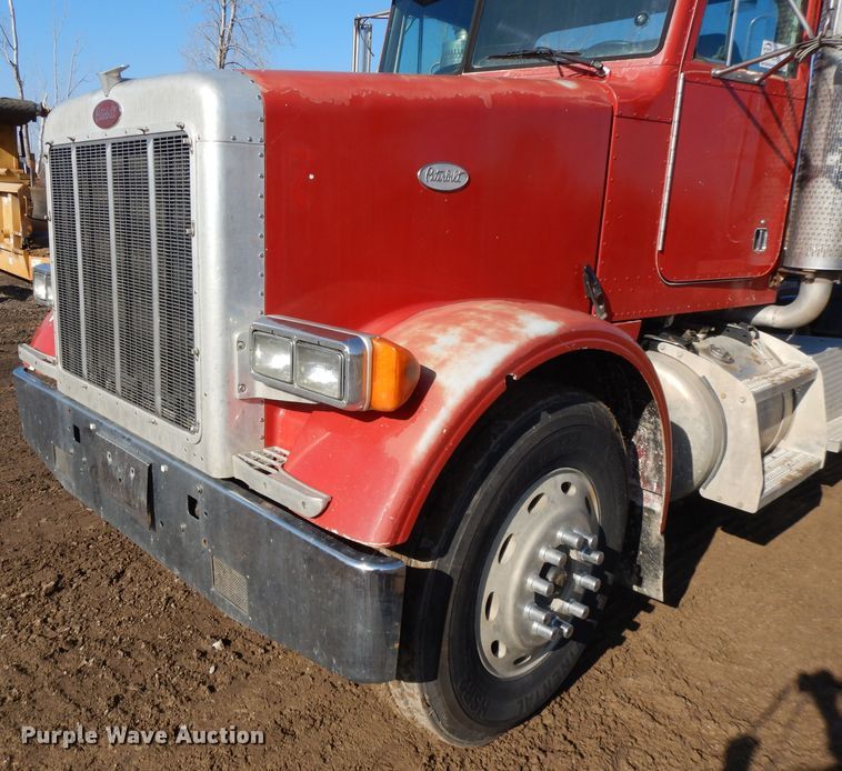 image for item DL2630 2000 Peterbilt 378  semi truck