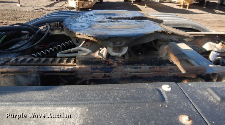 image for item DL2630 2000 Peterbilt 378  semi truck