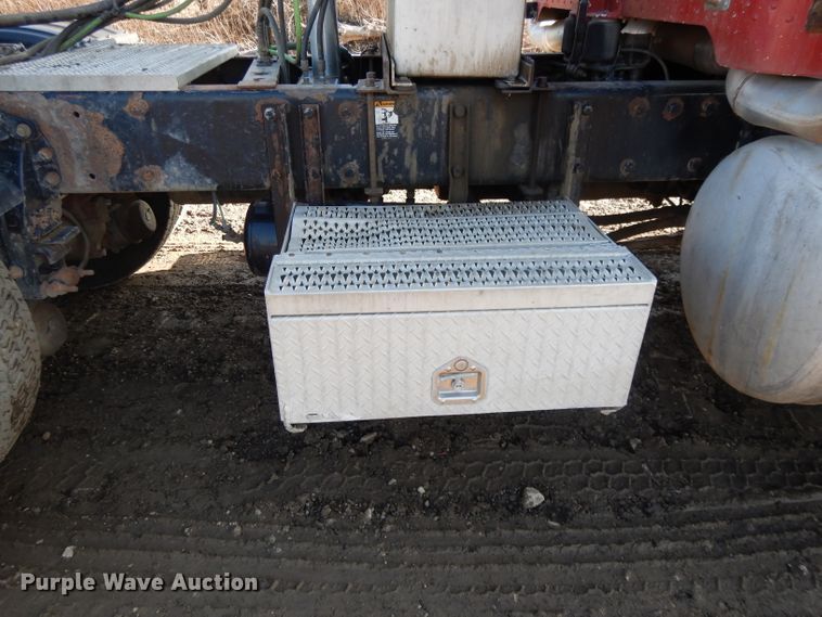 image for item DL2630 2000 Peterbilt 378  semi truck