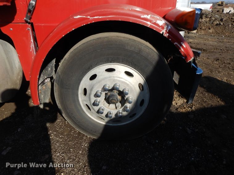 image for item DL2630 2000 Peterbilt 378  semi truck