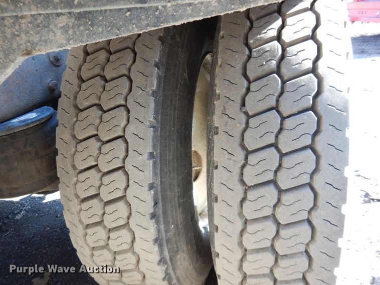 image for item DL2630 2000 Peterbilt 378  semi truck