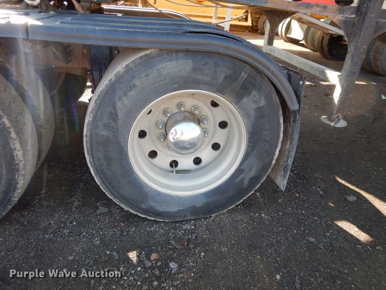 image for item DL2630 2000 Peterbilt 378  semi truck