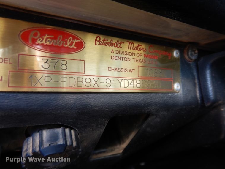 image for item DL2630 2000 Peterbilt 378  semi truck