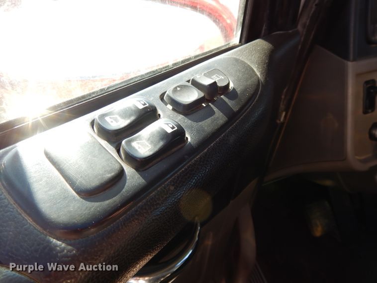 image for item DL2632 2010 Peterbilt 389  semi truck