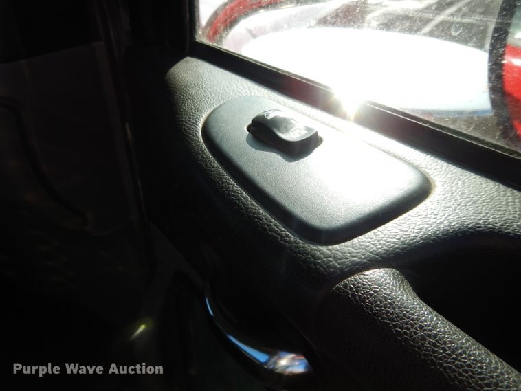 image for item DL2632 2010 Peterbilt 389  semi truck