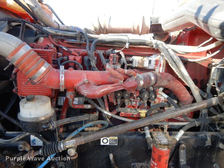 image for item DL2632 2010 Peterbilt 389  semi truck