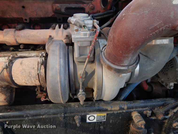 image for item DL2632 2010 Peterbilt 389  semi truck