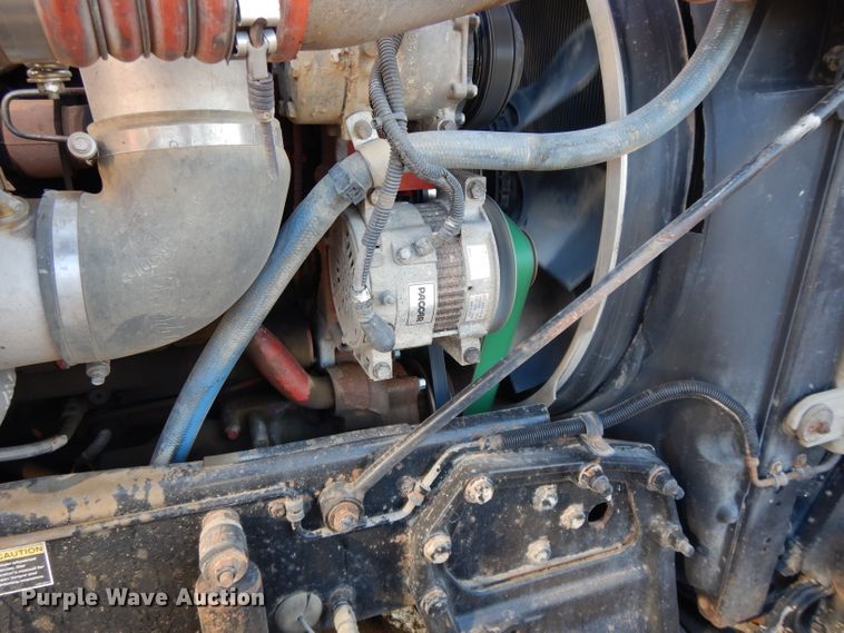 image for item DL2632 2010 Peterbilt 389  semi truck