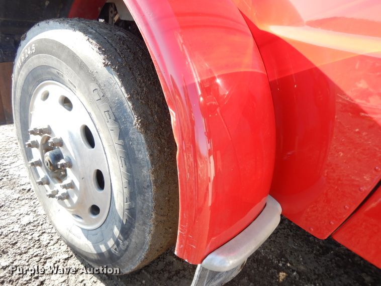 image for item DL2632 2010 Peterbilt 389  semi truck