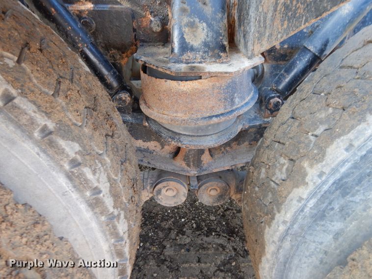 image for item DL2632 2010 Peterbilt 389  semi truck