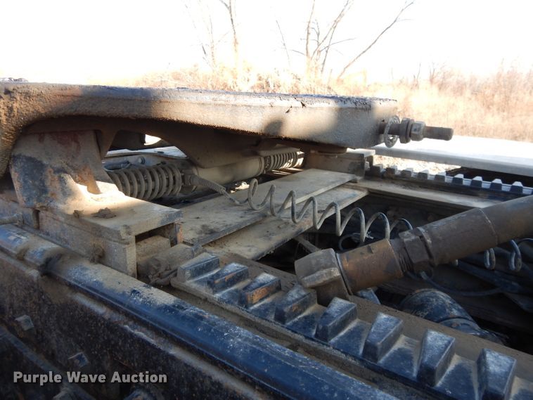 image for item DL2632 2010 Peterbilt 389  semi truck