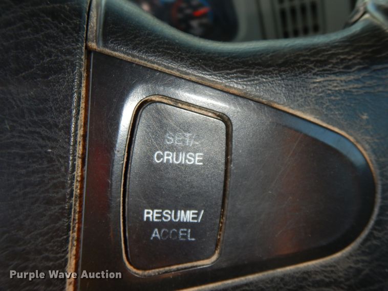 image for item GK9683 2009 International DuraStar 4400  truck cab and chassis