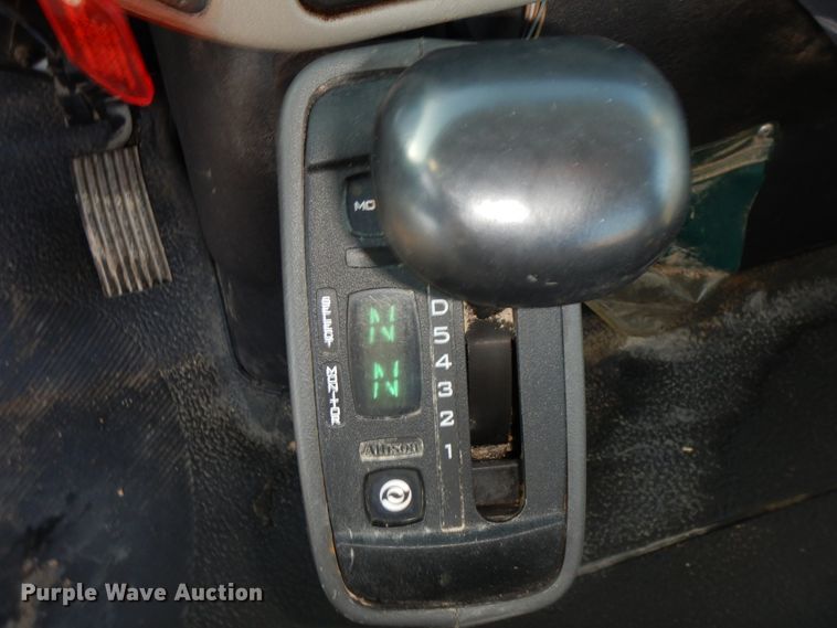 image for item GK9683 2009 International DuraStar 4400  truck cab and chassis