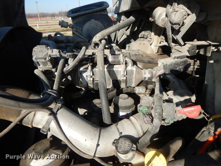 image for item GK9683 2009 International DuraStar 4400  truck cab and chassis