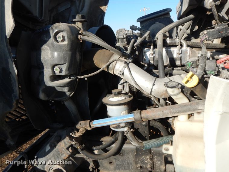 image for item GK9683 2009 International DuraStar 4400  truck cab and chassis