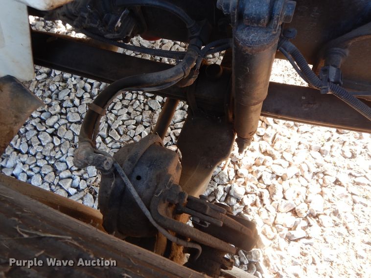 image for item GK9683 2009 International DuraStar 4400  truck cab and chassis