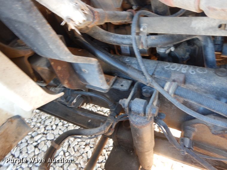 image for item GK9683 2009 International DuraStar 4400  truck cab and chassis