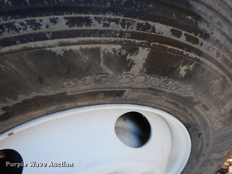 image for item GK9683 2009 International DuraStar 4400  truck cab and chassis