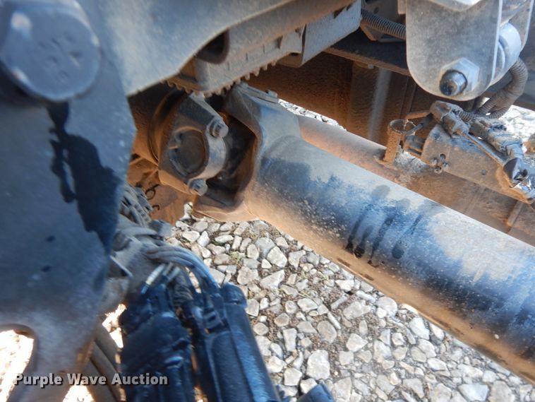 image for item GK9683 2009 International DuraStar 4400  truck cab and chassis