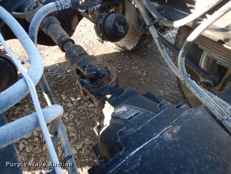 image for item GK9683 2009 International DuraStar 4400  truck cab and chassis