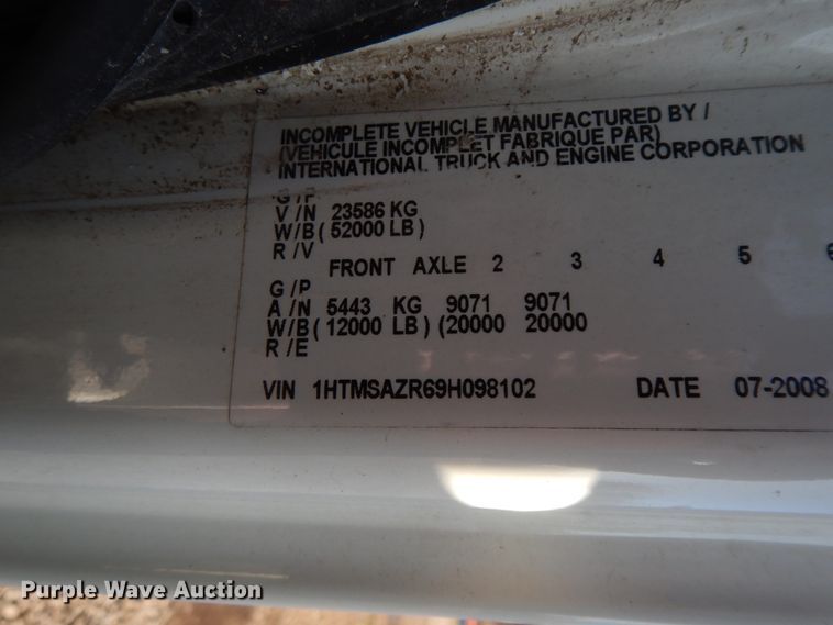 image for item GK9683 2009 International DuraStar 4400  truck cab and chassis