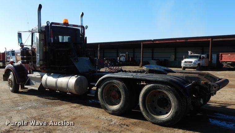 image for item GK9688 1993 Kenworth W900  semi truck