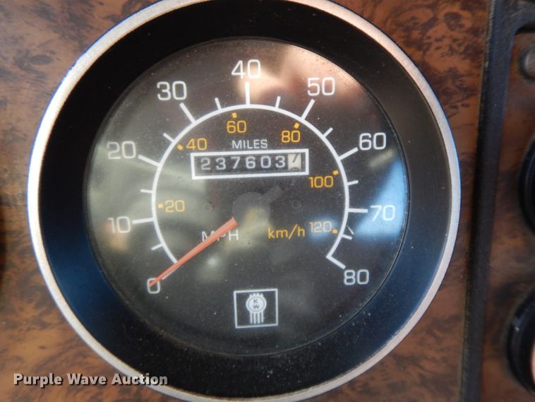 image for item GK9688 1993 Kenworth W900  semi truck