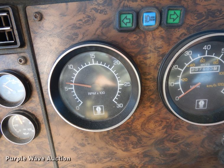 image for item GK9688 1993 Kenworth W900  semi truck