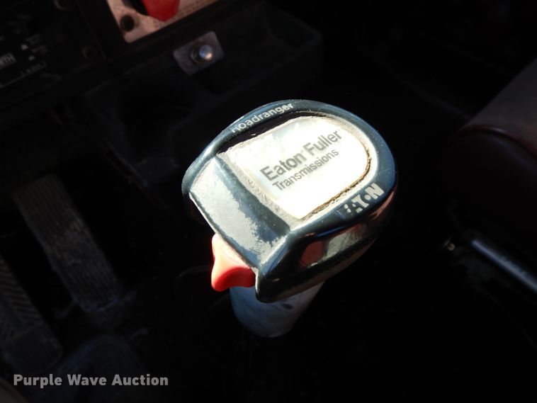 image for item GK9688 1993 Kenworth W900  semi truck