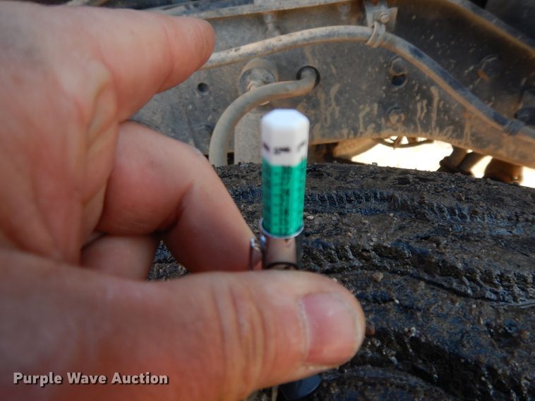 image for item GK9688 1993 Kenworth W900  semi truck