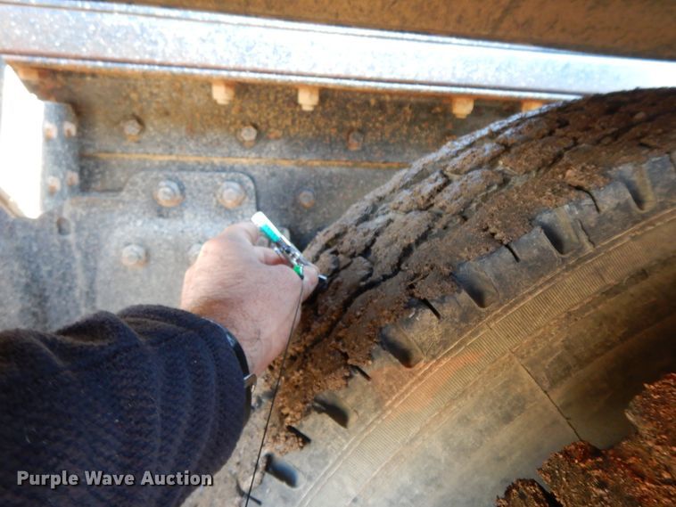 image for item GK9688 1993 Kenworth W900  semi truck