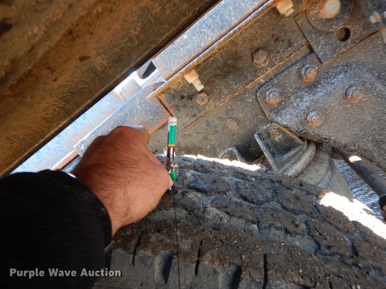 image for item GK9688 1993 Kenworth W900  semi truck