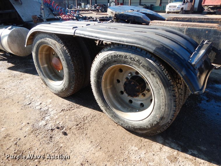 image for item GK9688 1993 Kenworth W900  semi truck