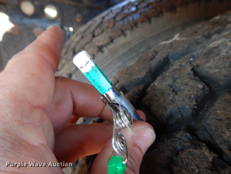 image for item GK9688 1993 Kenworth W900  semi truck