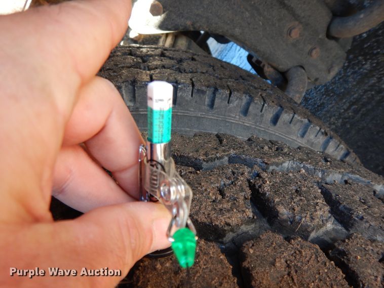 image for item GK9688 1993 Kenworth W900  semi truck