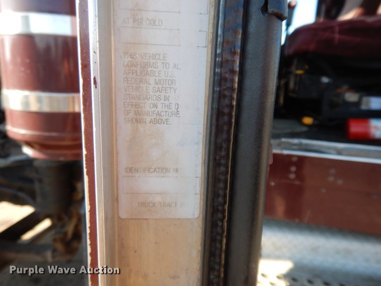 image for item GK9688 1993 Kenworth W900  semi truck