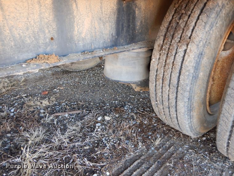 image for item GK9689 2003 SHBO STDK drop deck equipment trailer