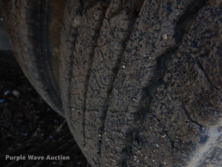 image for item GK9689 2003 SHBO STDK drop deck equipment trailer