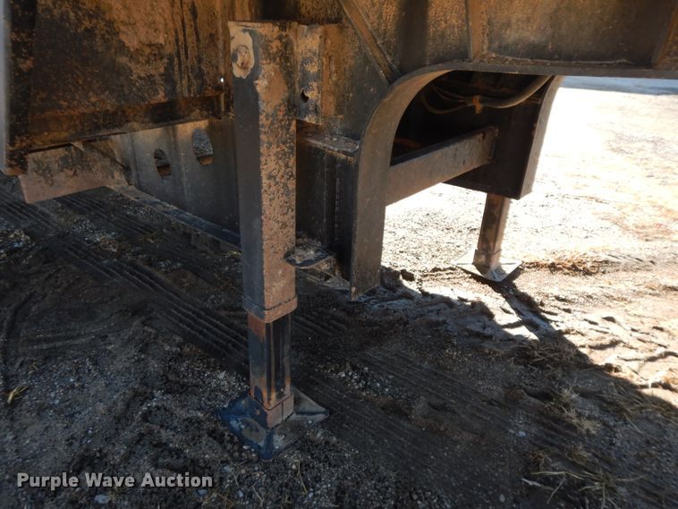 image for item GK9689 2003 SHBO STDK drop deck equipment trailer
