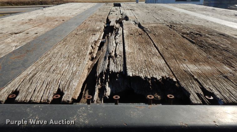 image for item GK9689 2003 SHBO STDK drop deck equipment trailer